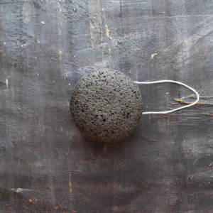 Body Exfoliating Tools: How to Choose the Right Option for Your Skincare Routine
