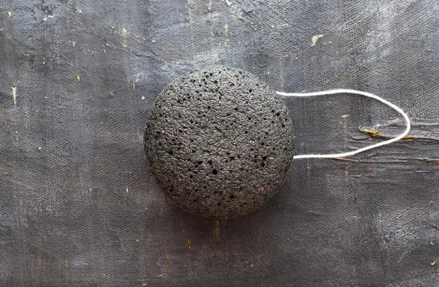 Body Exfoliating Tools: How to Choose the Right Option for Your Skincare Routine